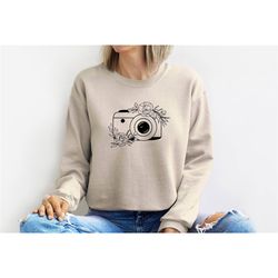 retro photographer sweatshirt, gift for photographer, funny camera shirt, cameraman shirt, cameraman gift, photography s