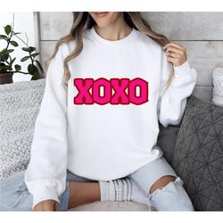 valentines day sweatshirt, valentines day gift for her, xoxo valentines day shirt, crewneck sweater valentines day gift