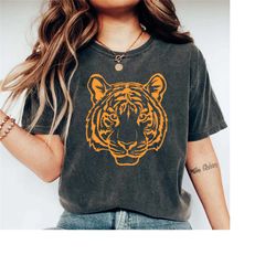 tiger shirt, wild animal tee, aesthetic tiger shirt, boho tiger, tiger king shirt, tiger face shirt, vintage tiger shirt