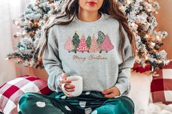 pink tree christmas sweater,christmas sweatshirt,christmas crewneck, christmas tree sweatshirt, holiday sweaters for wom