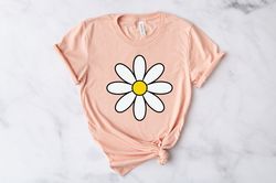 daisy shirt, wildflower shirt, boho shirt, floral tshirt gift, birth month flower, gift for sister, summer shirt, women