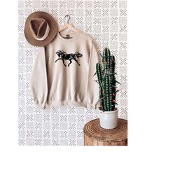 horse sweatshirt, horse lover sweatshirt, gift for horse lover, horse mom and dad sweatshirt, animal sweater, horse swea