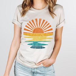 retro beach sunset, vacation, sunshine, ocean, shirt, graphic tee, tshirt, retro, vintage, bella canvas, tee