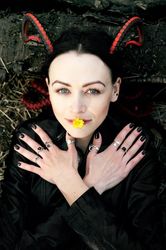 twisted delil horns, long lightweight 3d printed imp headset accessories, fantasy cosplay geometric demon horns