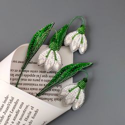 snowdrop flower brooch, beaded brooch, white flower jewelry