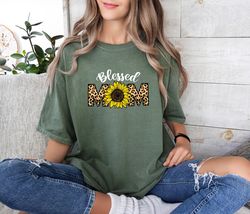 blessed mom comfort colors shirts, happy mother's day, best mom, gift for mom, gift for mo