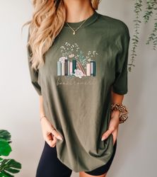 booktrovert comfort colors sweatshirt, book lover sweater, cute shirt for book lover, gift