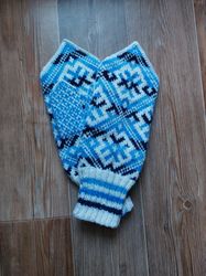 women's and men's hand-knitted wool mittens are very warm with a pattern blue