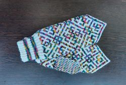 wool scandinavian mittens handmade are very warm with a pattern multicolored, hand warmer