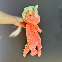 crochet lovey dino. plush dino. cute dino stuff, dino stuf. baby cuddle blanket toy.