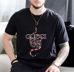 gucci snake fighing tshirt aesthetic tumblr vintage t-shirt for clothing all sizes kawaii unisex champion inspired shirt