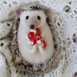 hedgehog, needle felting, felted hedgehog, wool animal, faux fur toy, wool animal