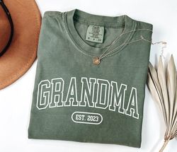 Comfort Colors Personalized Grandma Shirt, Christmas Gift For Grandma, New Nana Shirt, Granny Shirt, Gigi Shirt, Mimi Sh