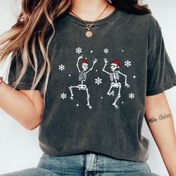 skeleton tshirt, christmas tshirt, christmas t-shirt, christmas gifts, gifts for her, gifts for mom