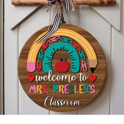 classroom door sign, teacher name sign, teacher appreciation gift, round teacher sign, teacher door hanger