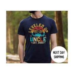 retro uncle shirt ,new uncle gift, leveled up to uncle tee, pregnancy announcement new uncle shirt, uncle announcement r