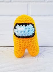 among us mini yellow crewmate, amigurumi crochet patterns, crochet pattern