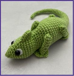 clyde the chameleon amigurumi