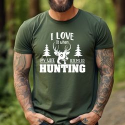 hunting gifts for husband, hunting loving husband gifts, fathers day gift ideas, i love it when my wife lets me