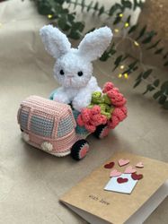 crochet pattern flower truck with a bunny