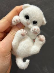 knitted toy realistic kitten to order