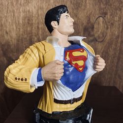 3d printing superman, superman bust 3d printed hand painted custom figure, clark kent bust figure handpaint high detail