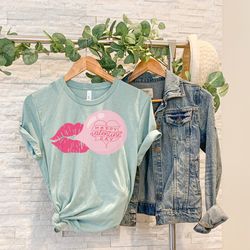 womens valentine t-shirt, cute valentine shirt for women, gift for her, sexy lips valentine tee, bubblegum shirt for gir