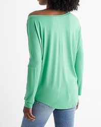 relaxed off the shoulder long sleeve london tee bright kelly 2910