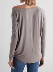 relaxed off the shoulder long sleeve london tee dusty mauve 2939