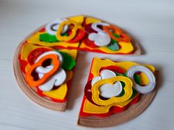 felt pizza set, felt food, play food, felt kitchen toys, montessori games