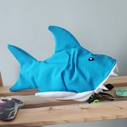 chalk bag shark for rock climbing