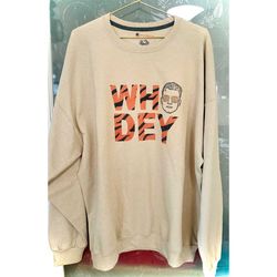 sweatshirttshirt who dey with, joe burrow face bengals, cincinnati,