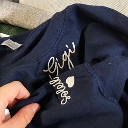 custom embroidered gigi sweatshirt with grandkids name, grandma hoodie, nana neckline sweatshirt, christmas gifts for gr