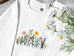 embroidered sweatshirt,embroidered sweatshirt vintage,embroidered crewneck sweatshirt,wildflowers,fine line,gift for her