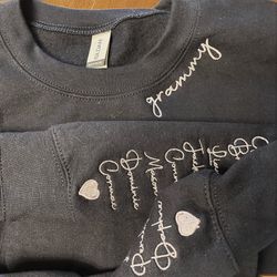 custom grammy sweatshirt with grandkids name, grandma hoodie, embroidered grandma neckline crewneck, mothers day gifts f