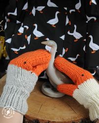 knitting mittens grey and white goose
