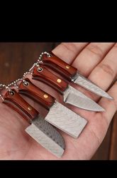 Demauscus knifes key rings