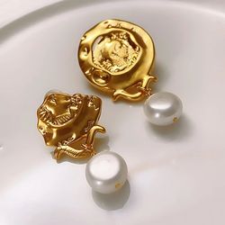 fashion geometric retro metal pearl pendant female earrings asymmetrical studs ear jewelry gift 2023