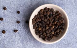 pure indian black pepper powder pack: spice up your culinary journey with bold flavors