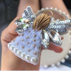 angel brooch/handmade brooch/gift for her/handmade jewelry