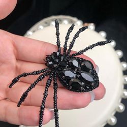 spider brooch/handmade brooch/handmade jewelry/halloween idea/halloween brooch/spider jewelry