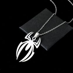 new spider shape movie-inspired necklace - stainless steel silver plated - men's accessories - hip hop trend gift