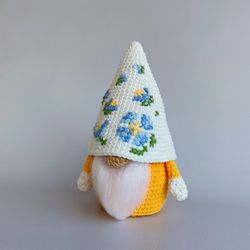 crochet pattern spring embroidery gnome, crochet pattern, amigurumi tutorial pdf in english