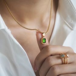 green zircon pendant necklace for women's, gold plated necklace, minimal accessories, gifts for her, minimal jewellery.