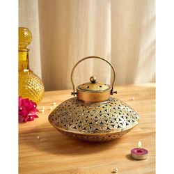 iron degchi doop stand & tealight candle holder for home decor (netted style), gold