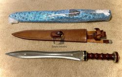 handmade damascus steel viking hunting roman gladius sword with sheath fixed blade gift survival knife medieval swords