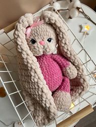 knitted bunny by alize puffy