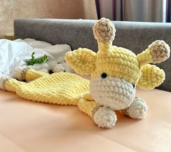 crochet giraffe lovey amigurumi toys plushie giraffe tutorial crochet animal snuggler cuddle toys pattern crochet toys f