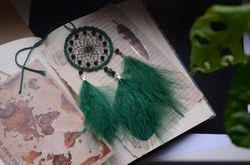 vivid jungle green dreamcatcher for car - eco-inspired rearview mirror charm