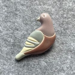 ceramic pigeon pin. dove brooch